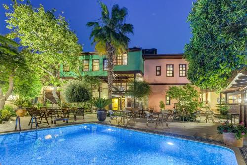 Kaucuk Otel - Hôtel - Antalya