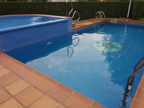 Apartamentos El Cazador - Apartment - San Vicente de Toranzo