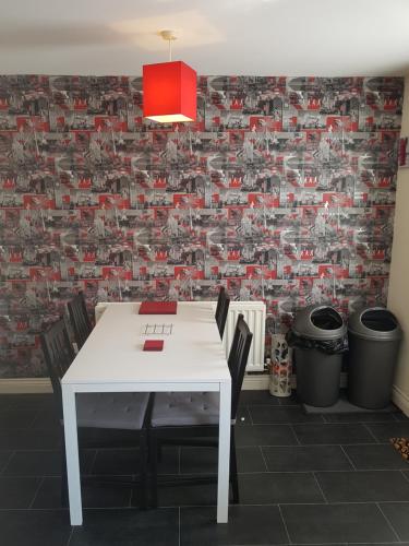 Livingston 4 bedroom townhouse in Livingston