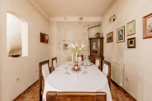 Luxury Stone Villa - image 6