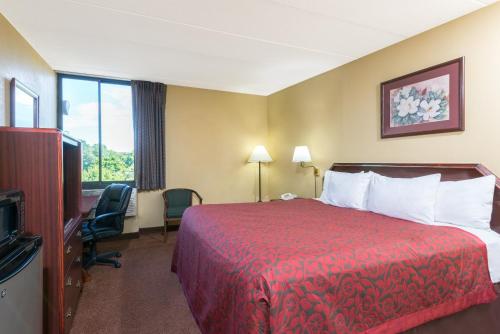 Days Inn by Wyndham Hagerstown - image 6