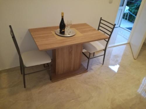 Apartments Mirjana - image 3