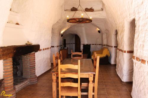 Létesítmények, Alojamientos Cuevas Pinomojon in Cuevas del Campo