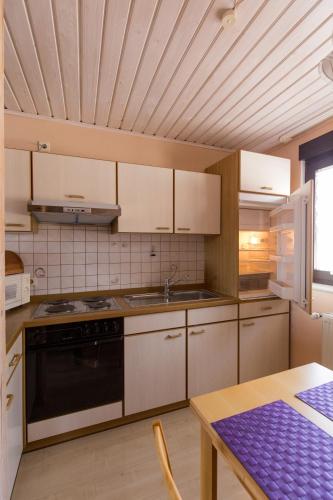 virtuve, Ferienwohnung Arnold in Burkardroth