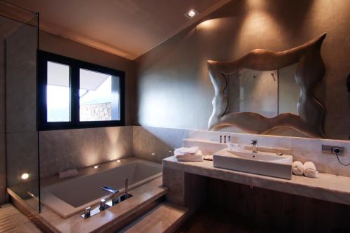 Dolcet L´Hotel Room Type - Suite