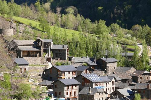 Accommodation in Areu