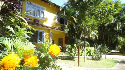Dārzs, Pousada Nascente Pequena in Guapimirim