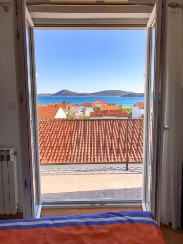 Penthouse Apartment with Three Bedrooms, Balconies and Sea View (6 Adults) image 6