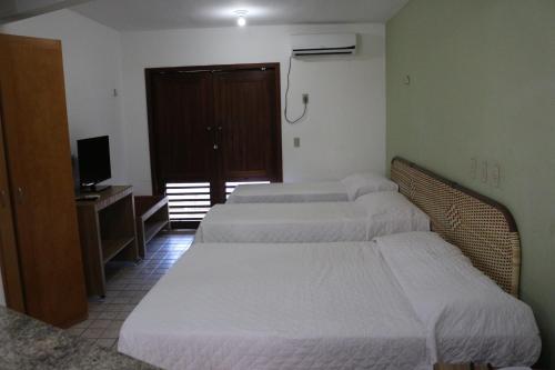 Family Room image 3
