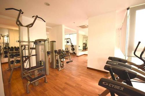 On 320 Apartment in Union Place