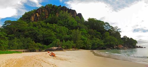 Beach, Auberge Chez Plume in Seychelles Islands