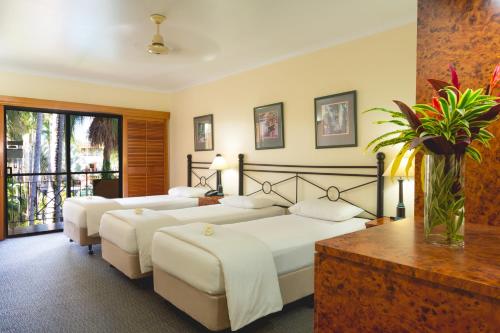 Palm Royale Cairns