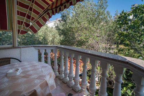 Apartments Jurina 2 - image 12