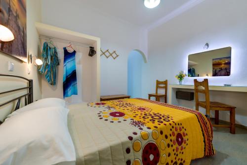 Akis Hotel - image 3
