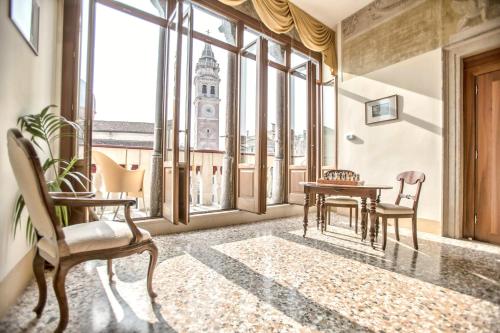 Hotel Palazzo Vitturi - Tap to explore photos