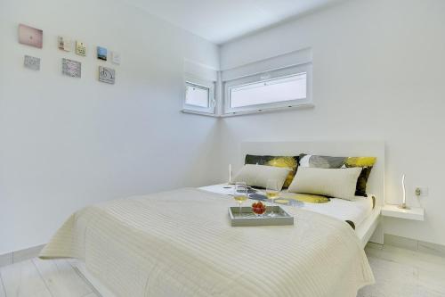 One-Bedroom House image 4