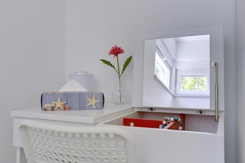 One-Bedroom House image 3