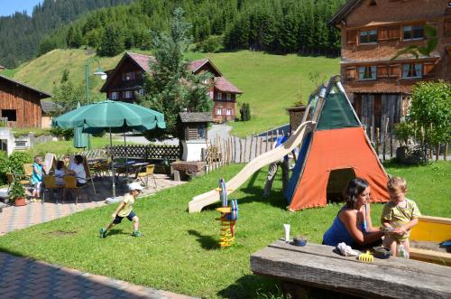 สนามเด็กเล่น, Villa Natur in โอเบอร์โบเดิน