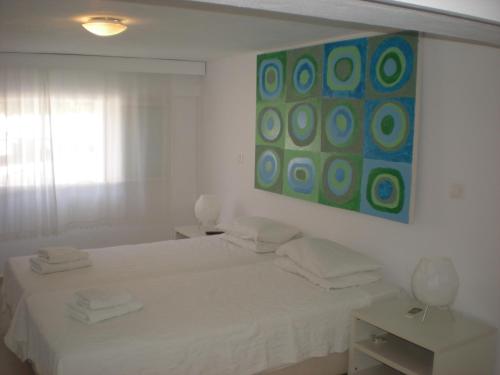 Budget Studio image 9