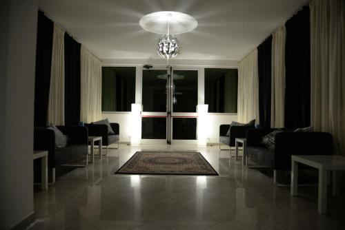 Infinity - image 4