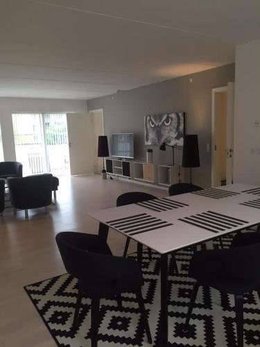 City Lux apartment with 2 full bathrooms 2tv, Kopenhaga (zdjęcie 5)