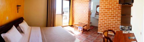 A l'hotel - image 5