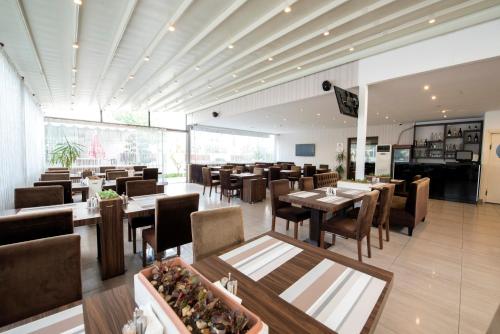 Blueberry Boutique Hotel - image 9