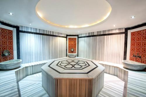 Blueberry Boutique Hotel - image 4