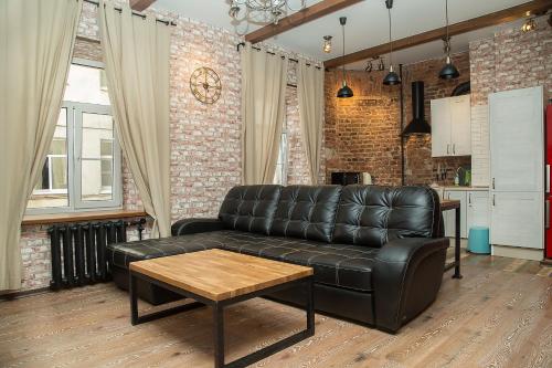 Anichkov Apartments - image 2