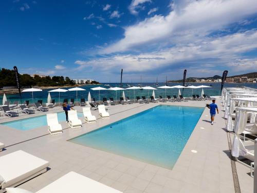 AxelBeach Ibiza Suites Apartments Spa and Beach Club - Adults Only