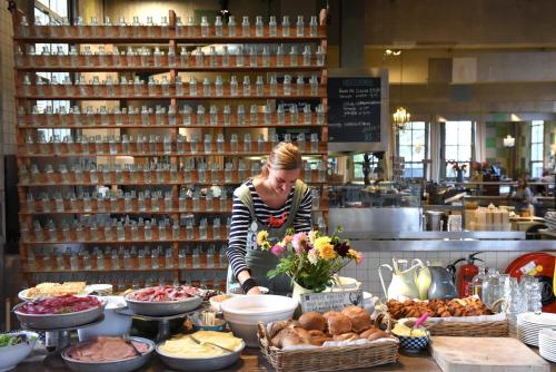Ételek és italok, Villa Augustus in Dordrecht