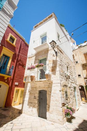 Trame - La Naca sul Porto – Polignano a Mare, LA