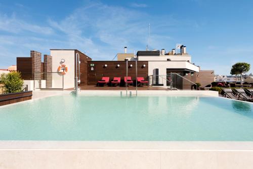 Swimming pool, The Corner Hotel in Barcelona