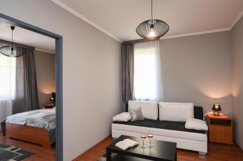 Salt Hill Apartmanok