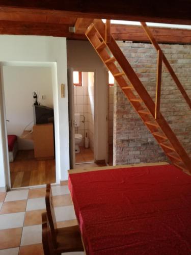 Guliba Vendégház - image 4