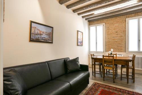 Rialto Suite 1602