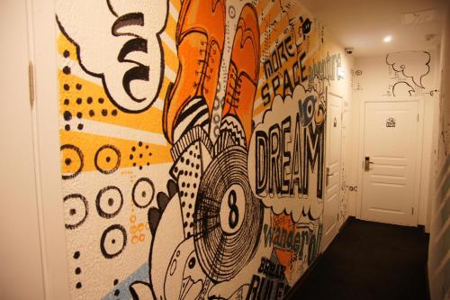 Liki Loft Hotel - image 3
