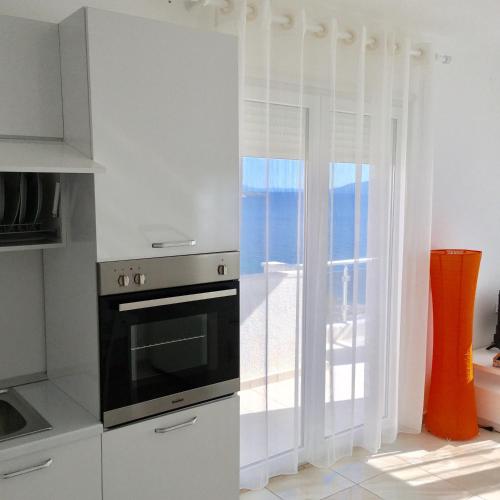 White Residence Apartament - image 14