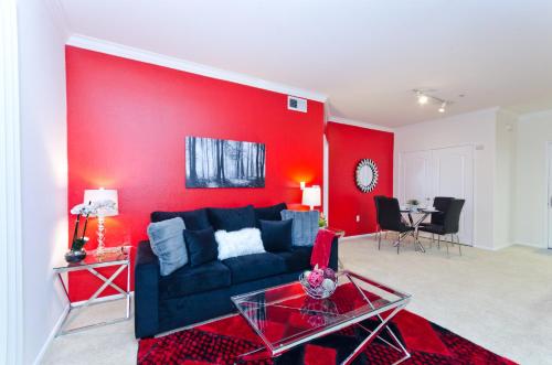 

Downtown LA Zen Resort Suite