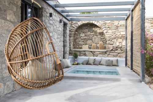 My Mykonos Hotel by Mr and Mrs White Room Type - One-Bedroom Suite with Private plunge Pool