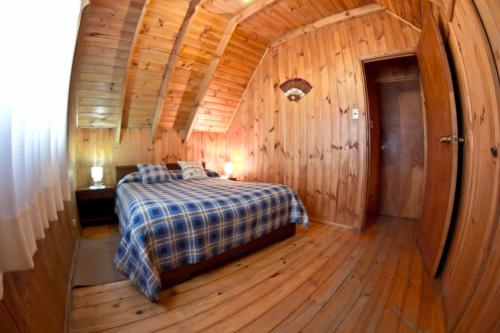 2 bedrooms, 4 beds