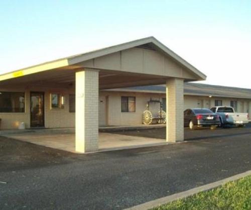 Hebbronville Executive Inn