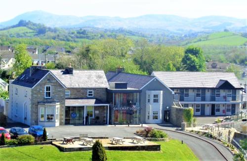 Vista exterior, The Gateway Lodge in Donegal