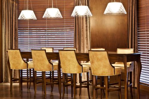 10031330 Claridge Madrid