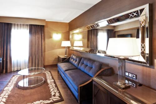 10031433 Claridge Madrid