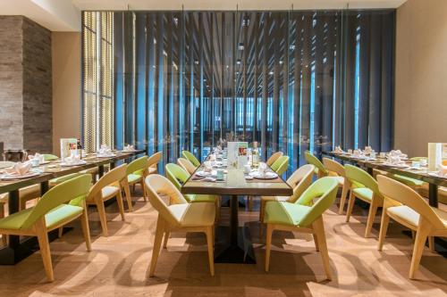 Food and beverages, I'M Hotel in Manila