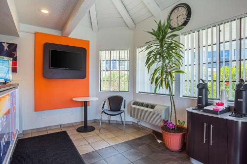 Motel 6-Yuma AZ - East - image 7