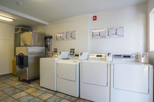 Motel 6-Yuma AZ - East - image 10