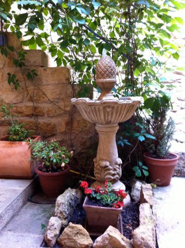 Un Patio en Luberon – Ansouis, UT