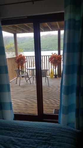 Deluxe Double Room with Lake View